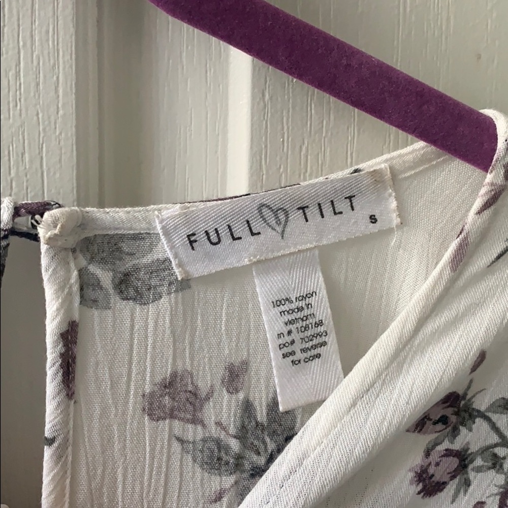 Floral blouse - Picture 5 of 5